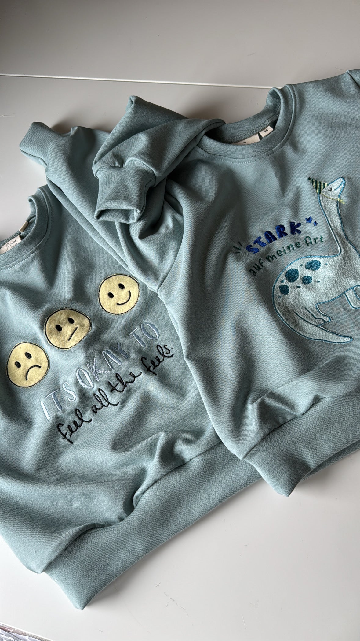 Sofortkauf Sweater mit Smiley Applikation