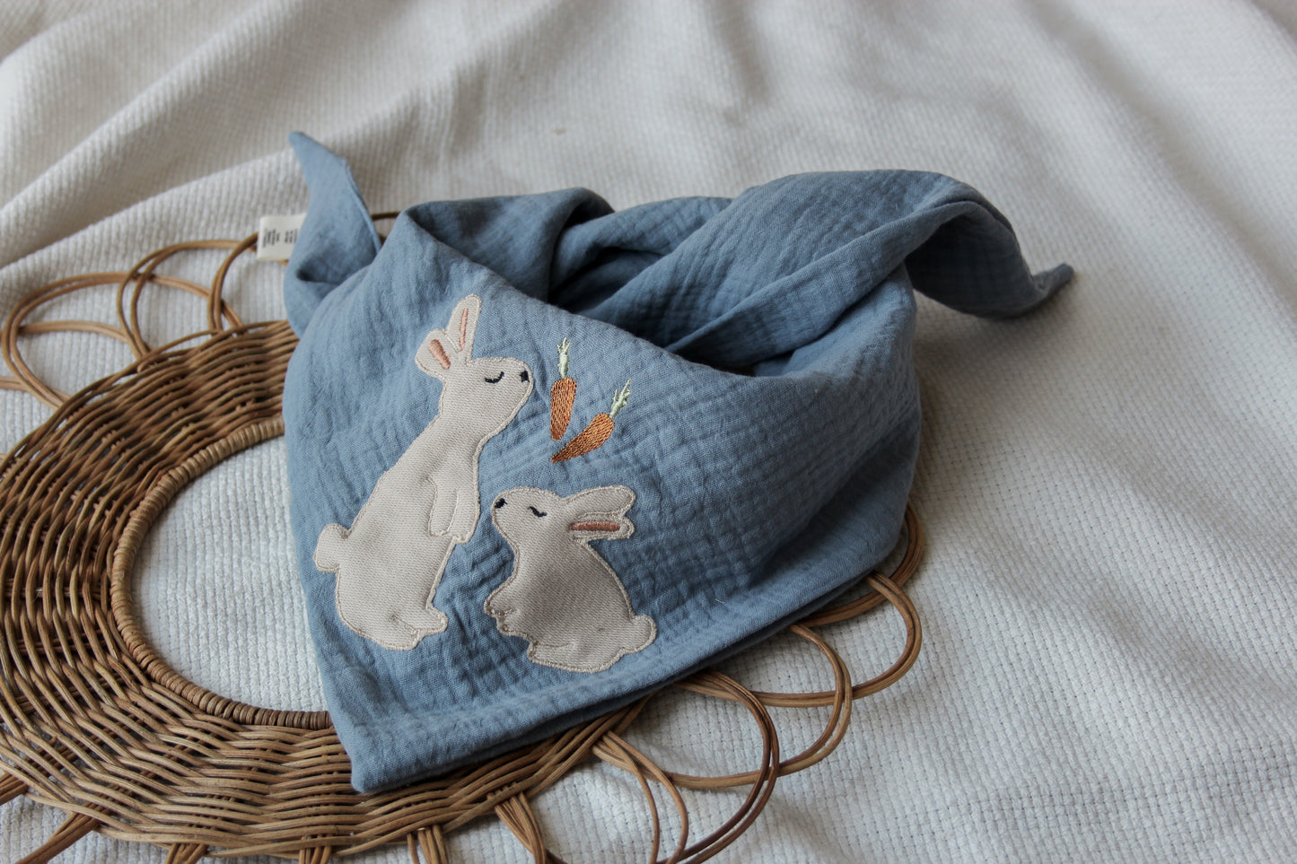 Musselintuch mit Häschen Applikation