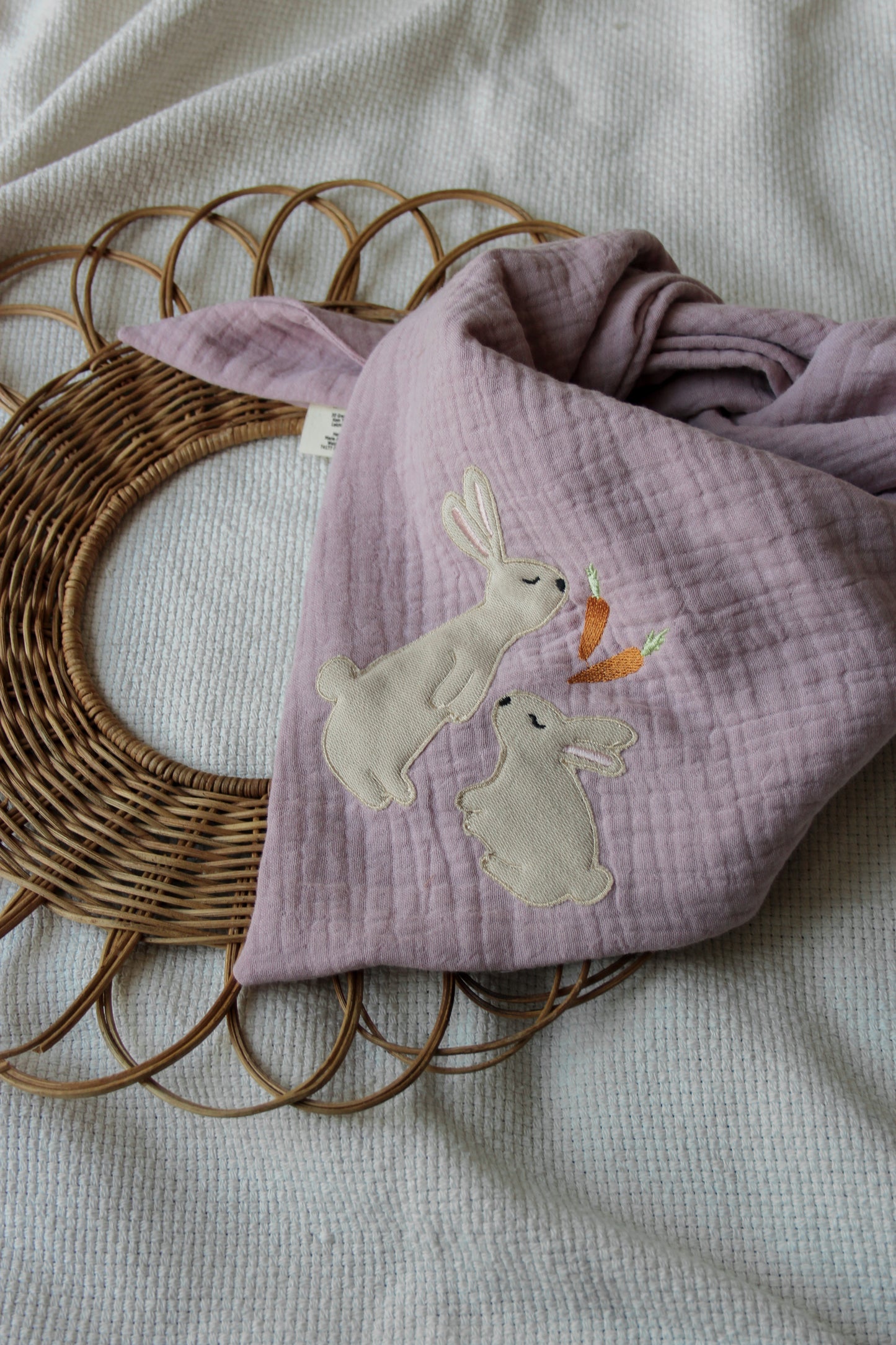 Musselintuch mit Häschen Applikation